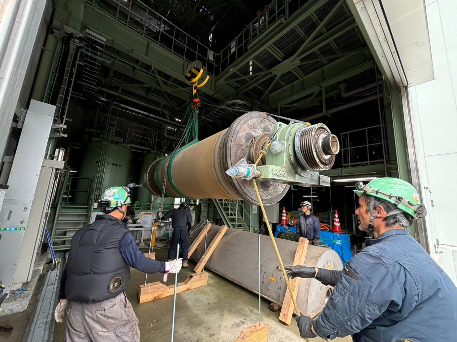 機械補修等の作業スタッフ×正社員